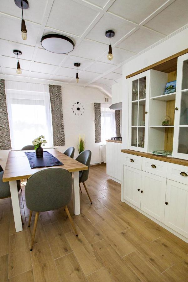 Alsooers Pagony Apartment Bagian luar foto
